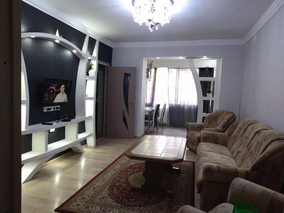 Apartment For You Tbilisi ภายนอก รูปภาพ