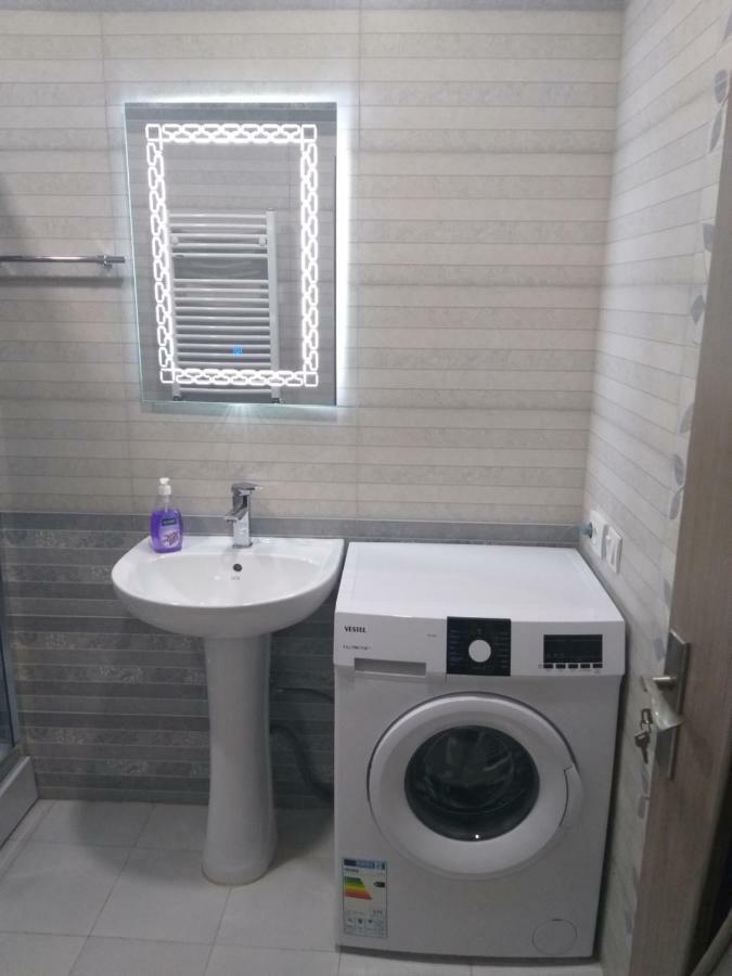 Apartment For You Tbilisi ภายนอก รูปภาพ